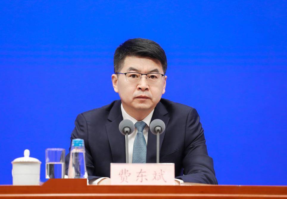 国家铁路局局长费东斌出席国新办交通运输高质量发展服务中国式现代化