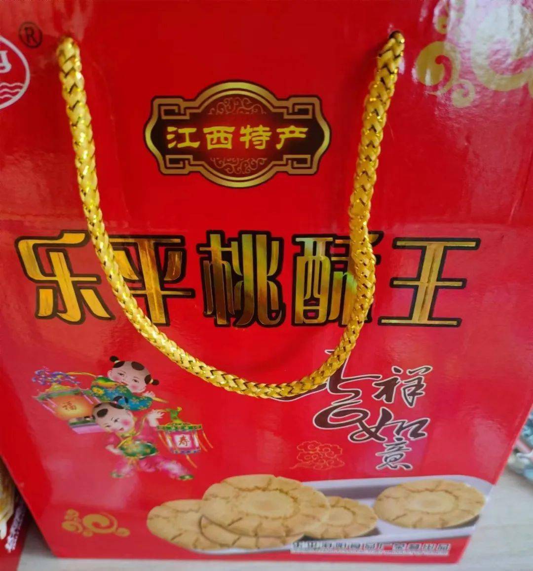 行李箱_宿舍_汗水