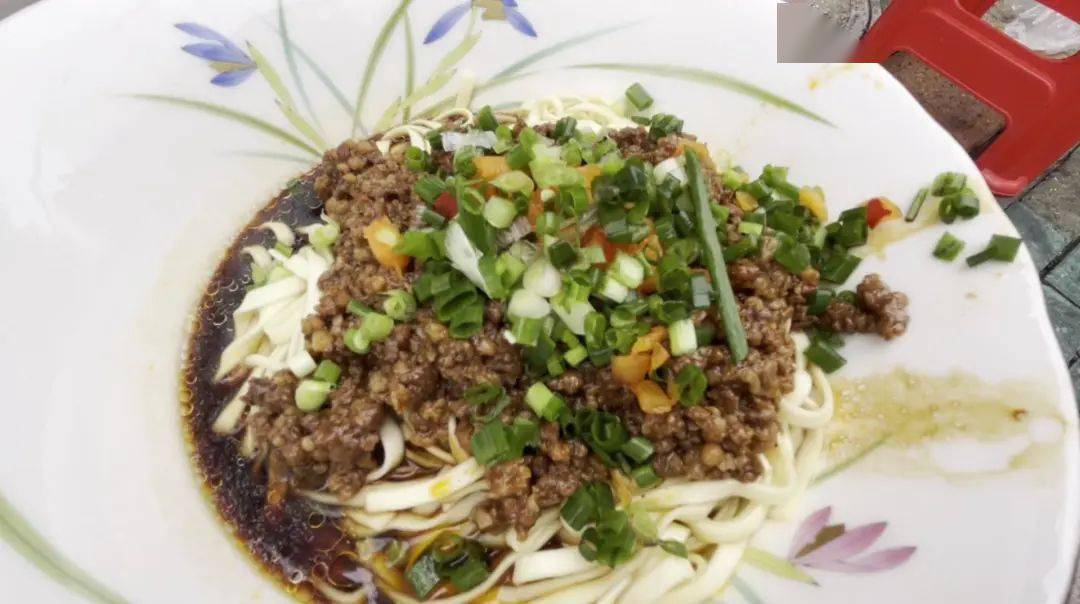 武汉热干面测评,毗邻烈士街,武昌老城区的三碗好面_汉口_故事_辛亥