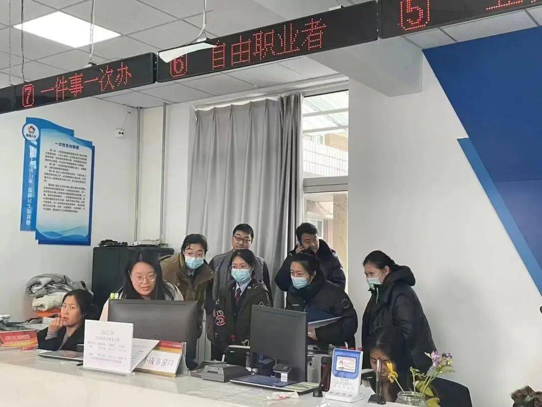 区人社局优化服务 着力打造社保税务联合办 便民高效社保征收模式