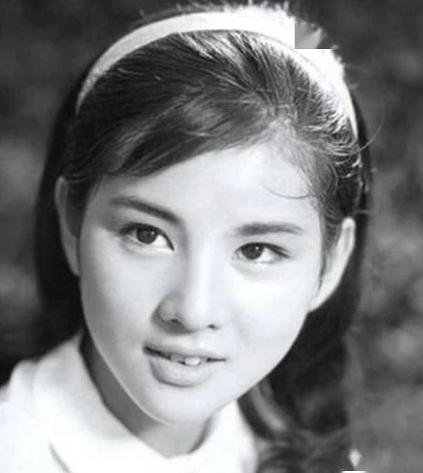 佐藤富子的家族可不简单,是仙台地区赫赫有名的武士家庭,名门望族