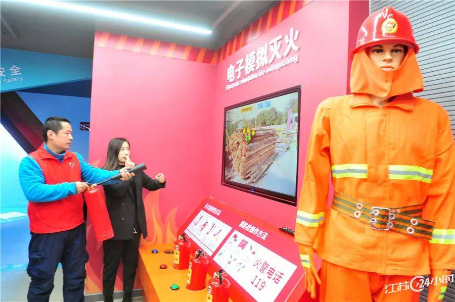 江苏24小时|如皋:乡村"微工厂"助妇女就业_摄影_上线_企业