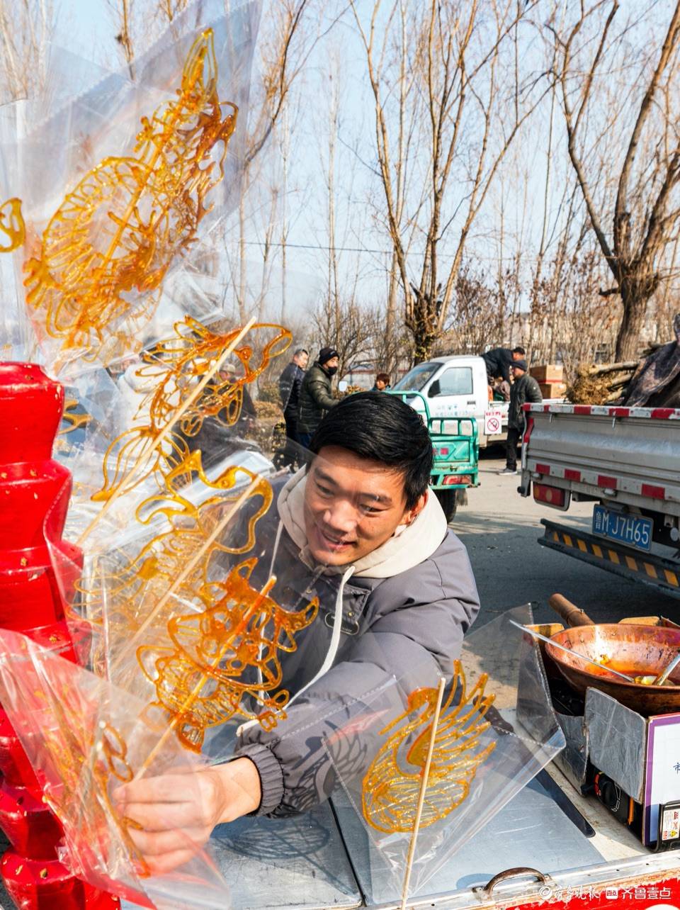 俺村俺家年味浓|大集上的笑脸_孟丽芹