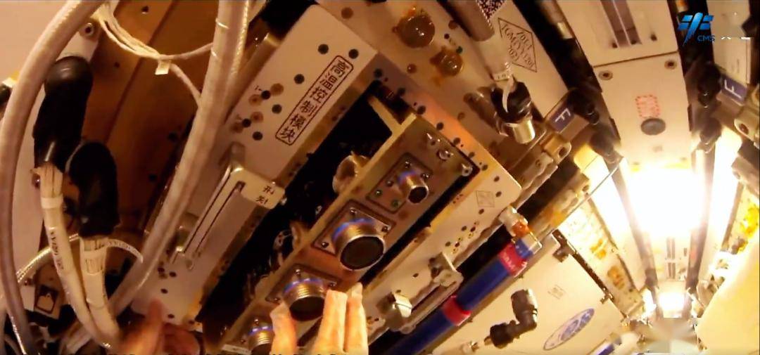 一起来看神舟十七号乘组在太空做实验_研究_环境_空间站