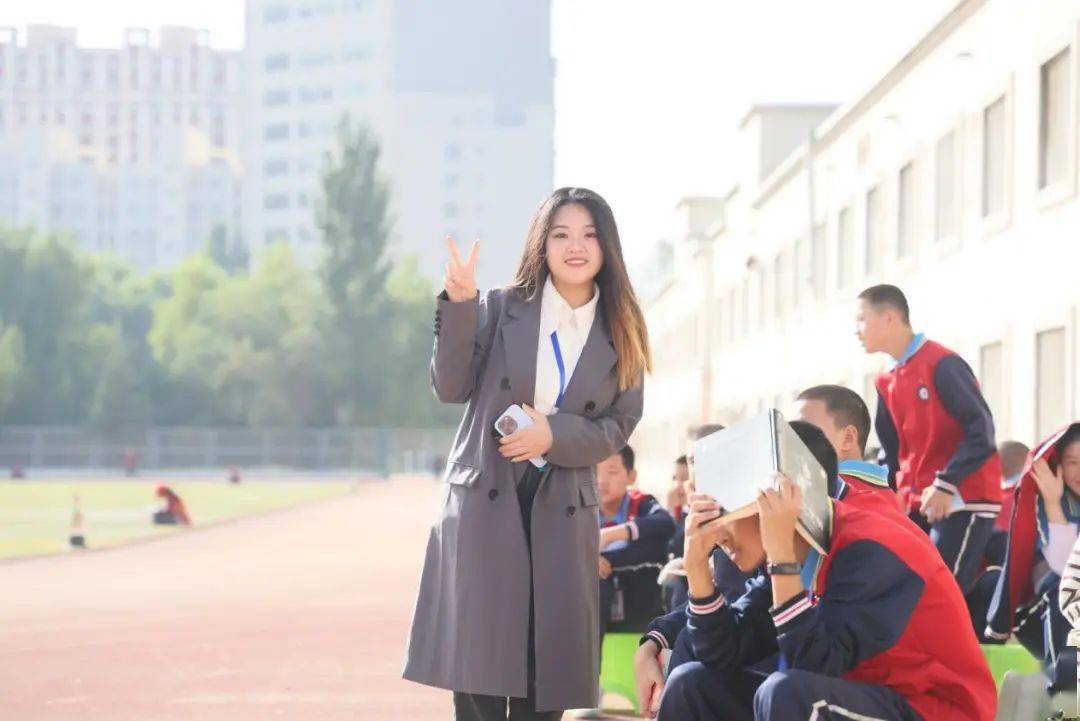 一学期参加了我校2023年秋季援疆支教活动,实习学校是轮台县第一中学