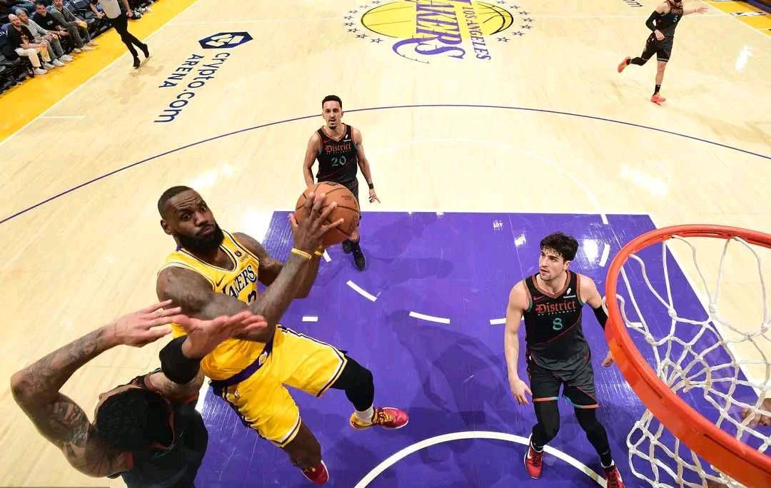 湖人加时擒奇才2连胜 詹姆斯31 9浓眉爆砍40 15_勒布朗_戴维斯_普尔