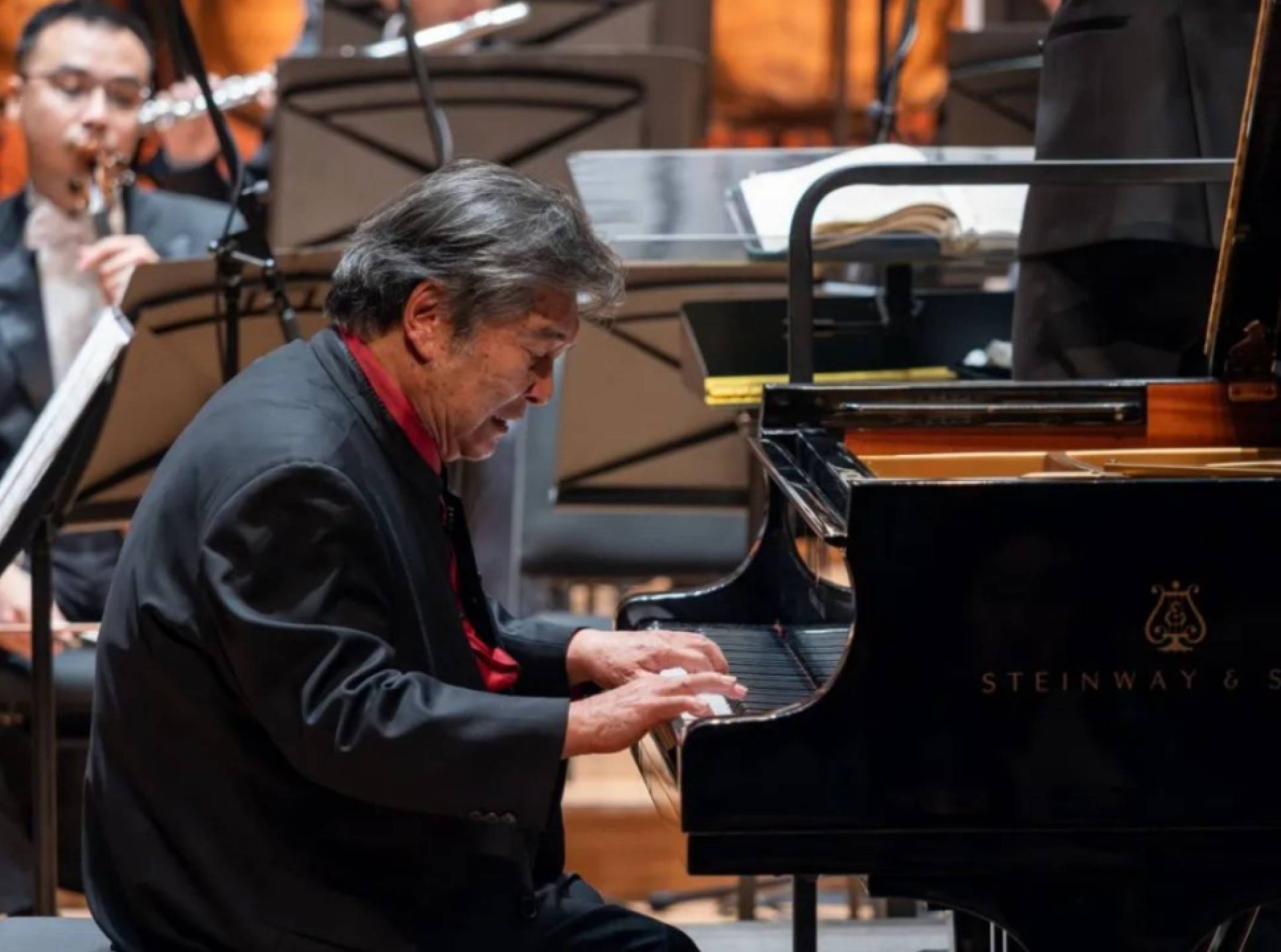 83岁钢琴家殷承宗携厦门爱乐乐团登台国家大剧院_音乐会_尹炯杰_协奏