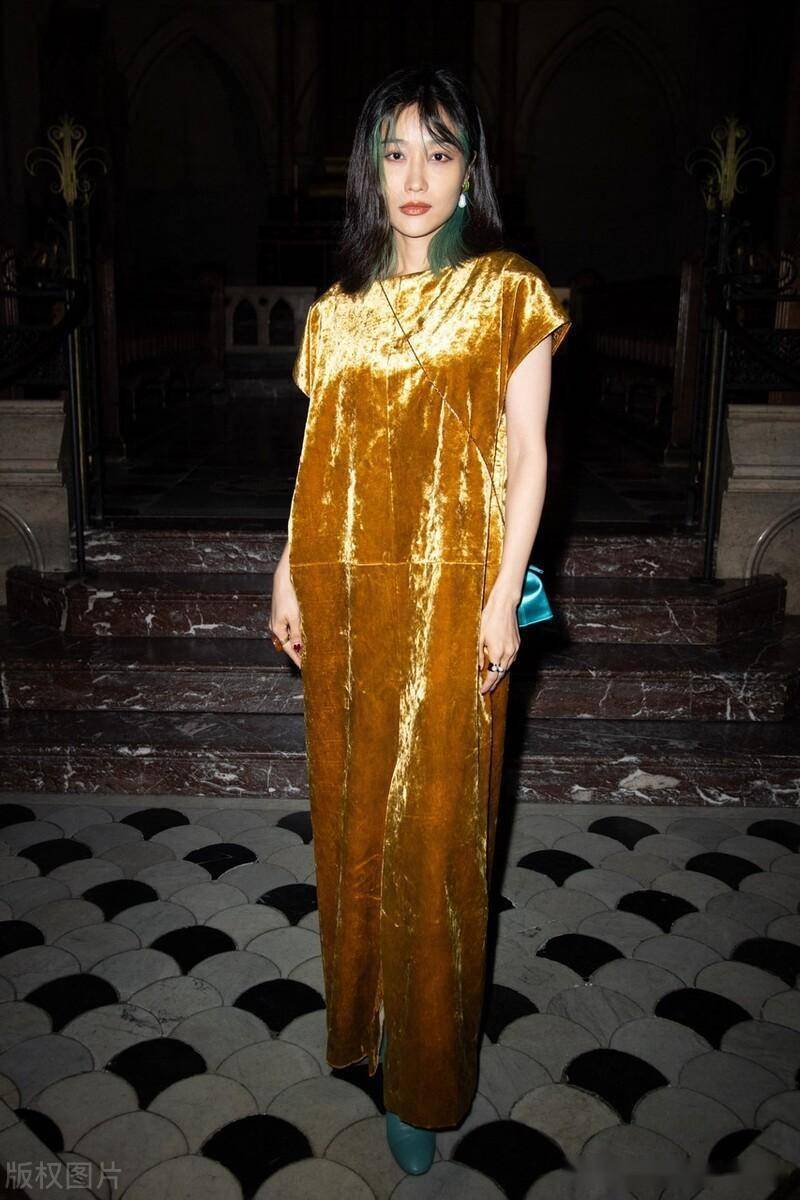 田原现身uma wang2024秋冬巴黎时装周秀场看秀_法国巴黎