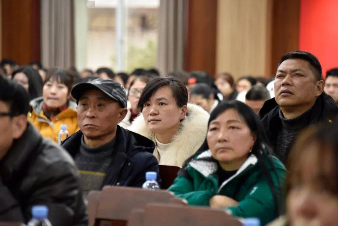黔江公安组织召开全区行业场所治安管理培训会_责任_工作_经营