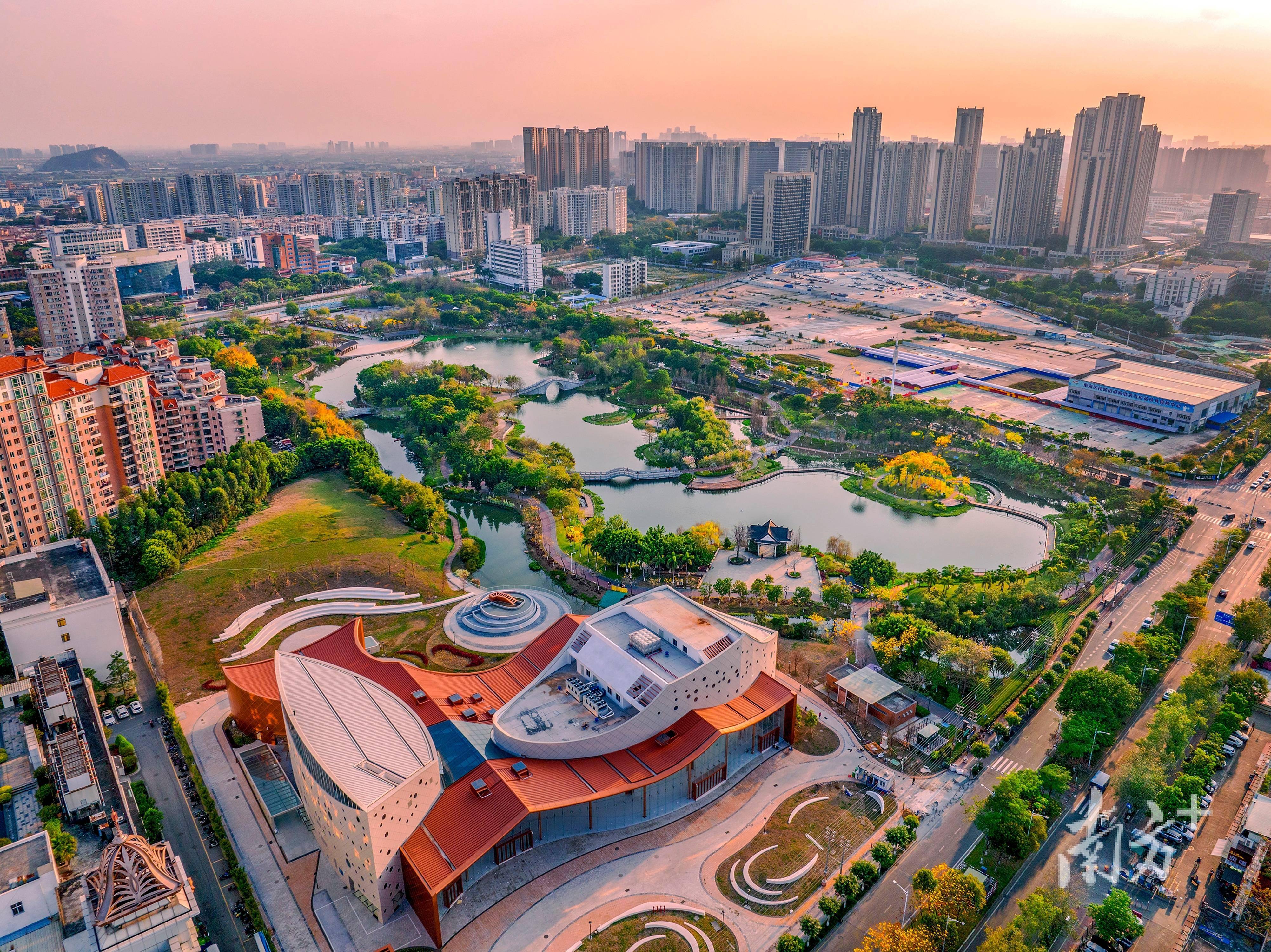 建设_公园_月湖