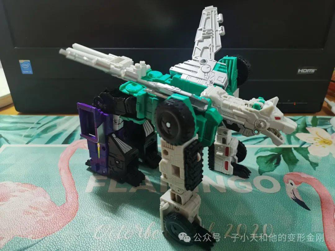 【增刊】【评玩具】子小天:x测评:《变形金刚 泰坦归来系列的六面兽