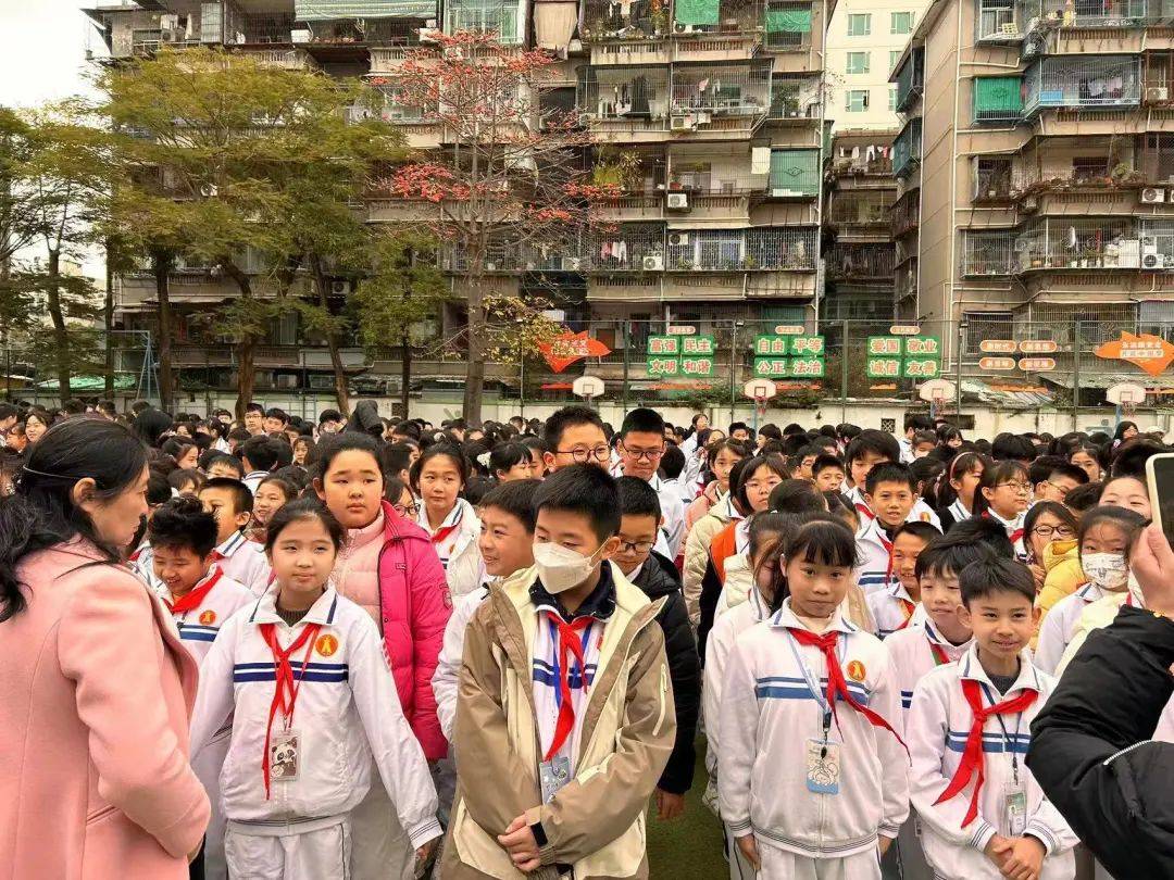 以练筑防防范未燃汕头市长厦小学开展消防安全疏散演练