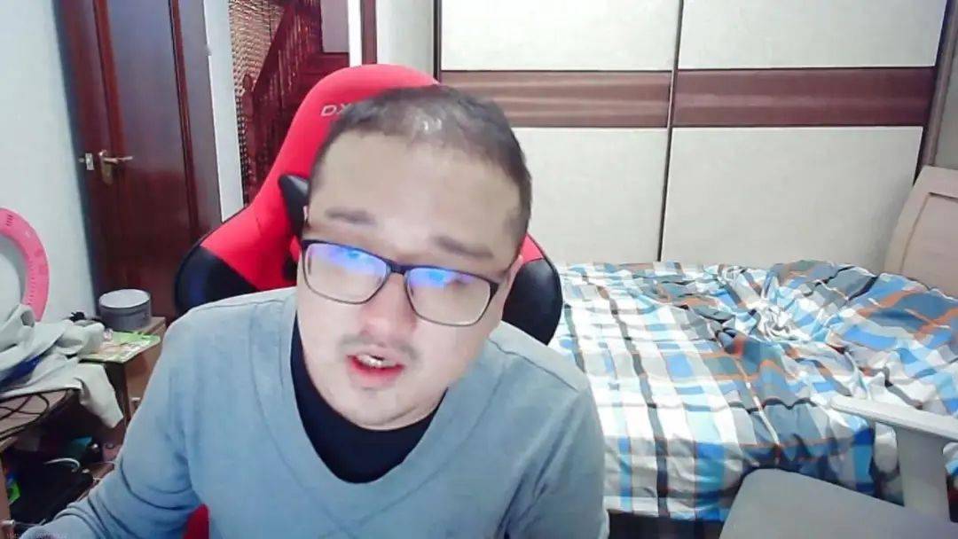 德云色故事会,比比赛还精彩德云色主播笑笑西卡,加上小孩游神,在昨天