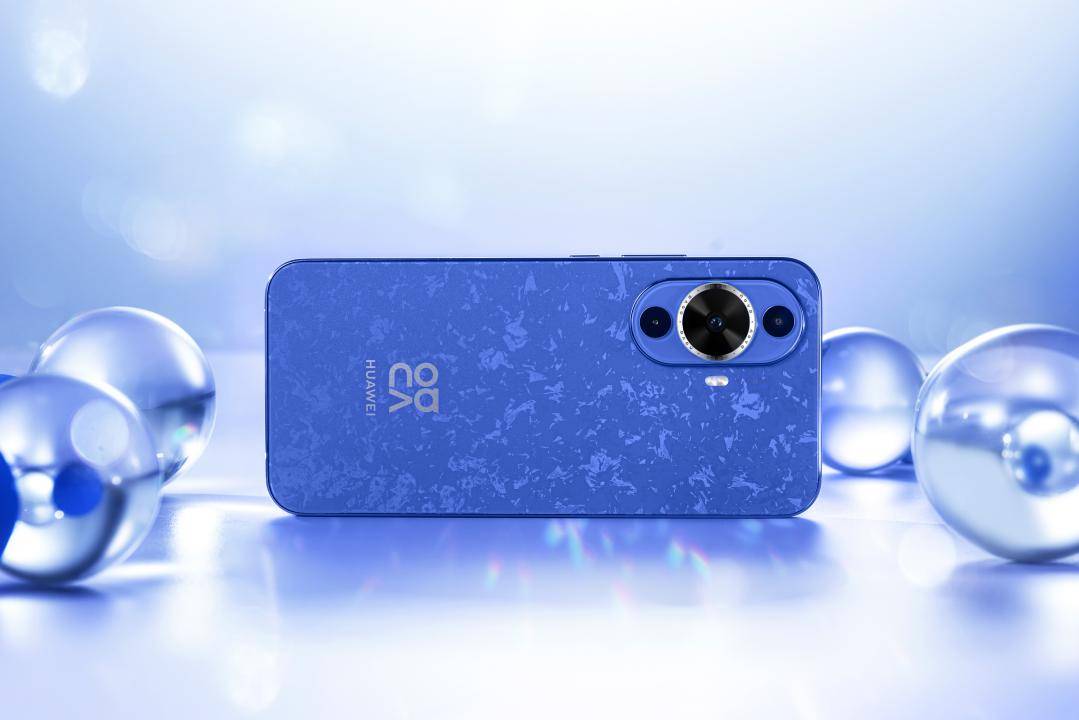 价格方面,华为nova 12 活力版售价2499元起,华为nova 12售价2999元起