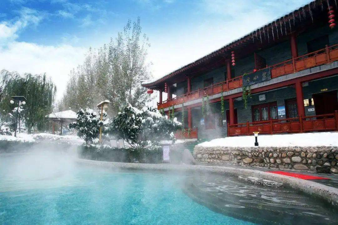 左右即可到达在温暖的汤池中泡去满身疲惫汤峪温泉历史悠久始于汉朝