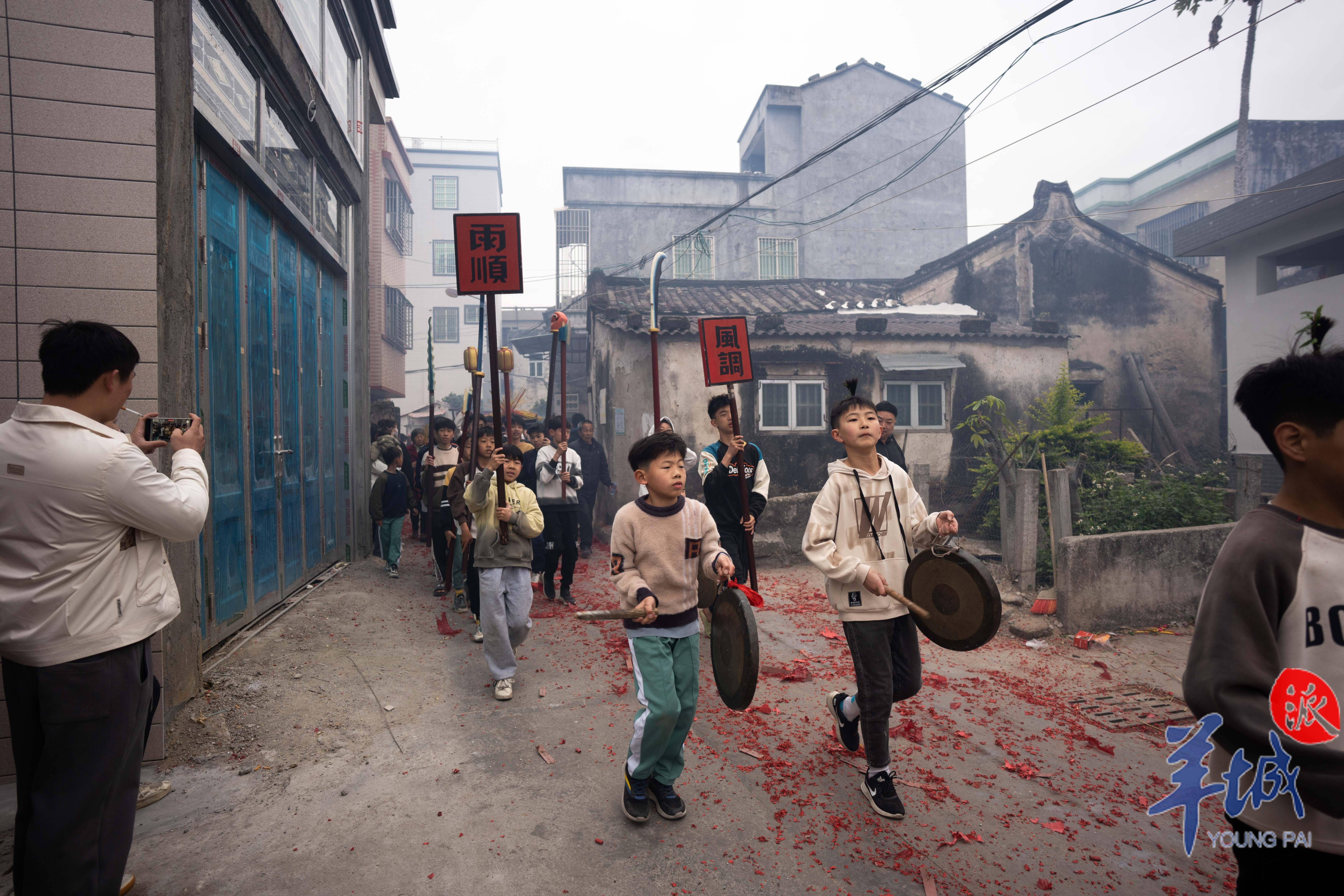 图集|汕头澄海:潮汕地区"最热血"的民俗活动来了!_抬轿子_群众_村民