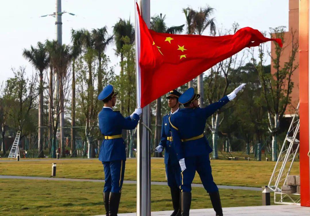 国旗护卫队招新 | 风雨无阻国旗扬,招新启程护荣光
