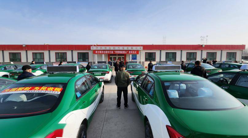 库尔勒:"雷锋日" 2082辆出租车将提供免费乘车服务_活动_弘扬_纪念日