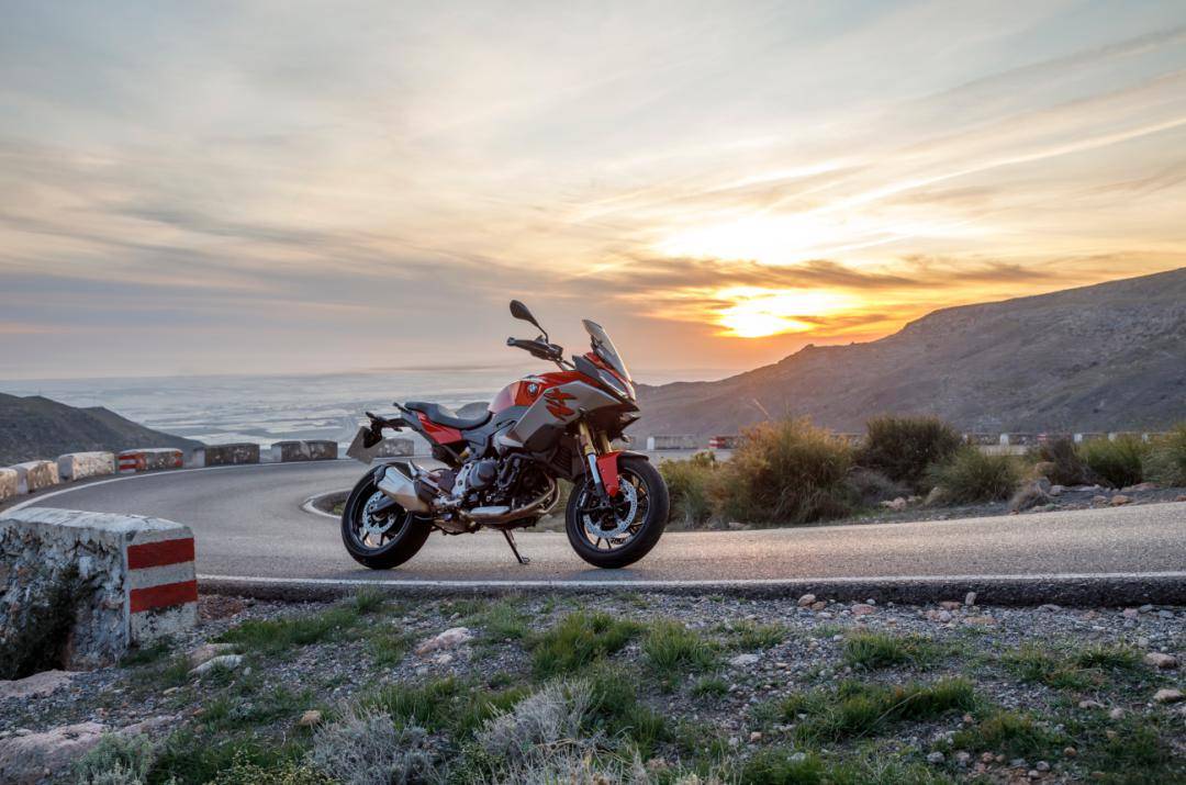 文武兼备的bmw f900xr_搜狐汽车_搜狐网