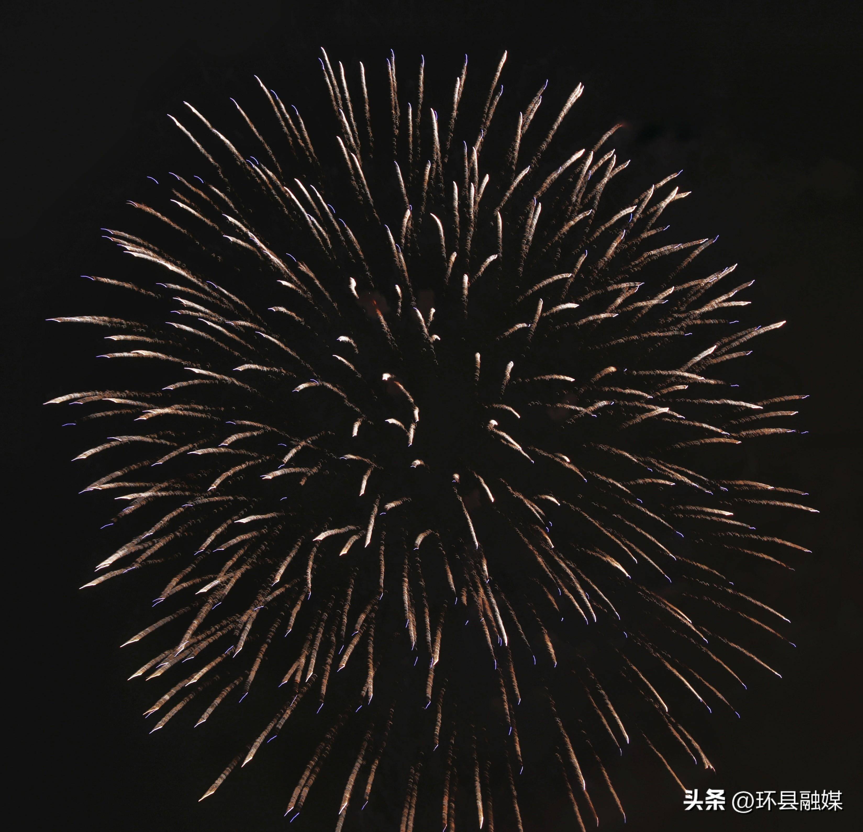 龙腾盛"焰" 华彩环州——环县烟花焰火晚会超"燃"上演