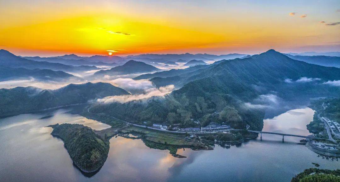 大别山_公路_金寨