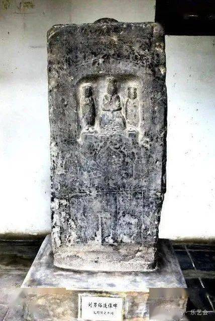 贯穿老君维摩观音僧伽的神灵坐具老赵闲聊僧伽艺术图像要素之三足凭几