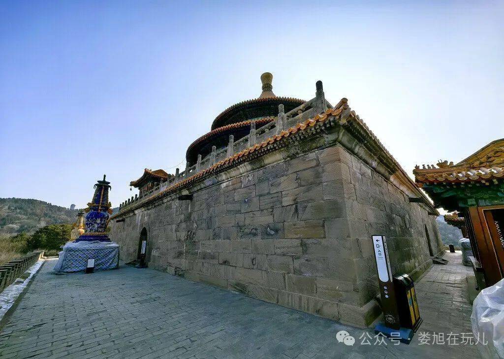 承德探幽 之 圆亭子普乐寺