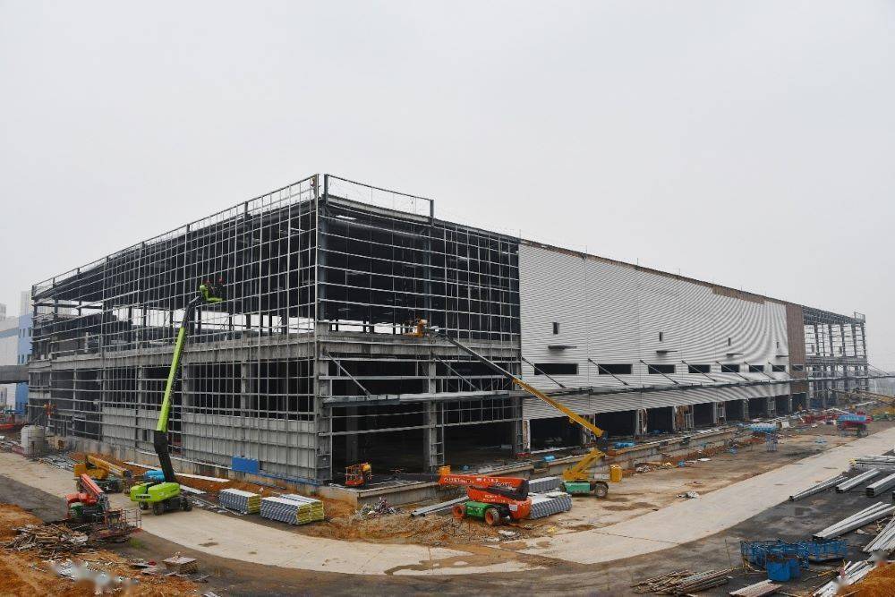 湘潭市岳塘区深国际61湘潭综合物流港项目主体完工