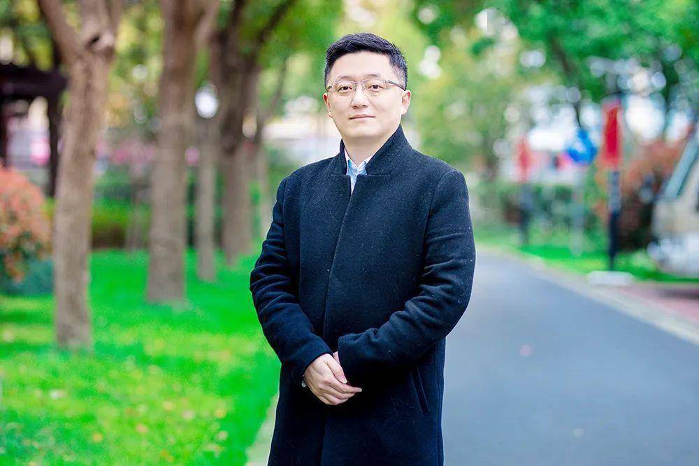 上海财经大学附属北郊高级中学徐凯里孟伟主编的上海市"十四五"规划