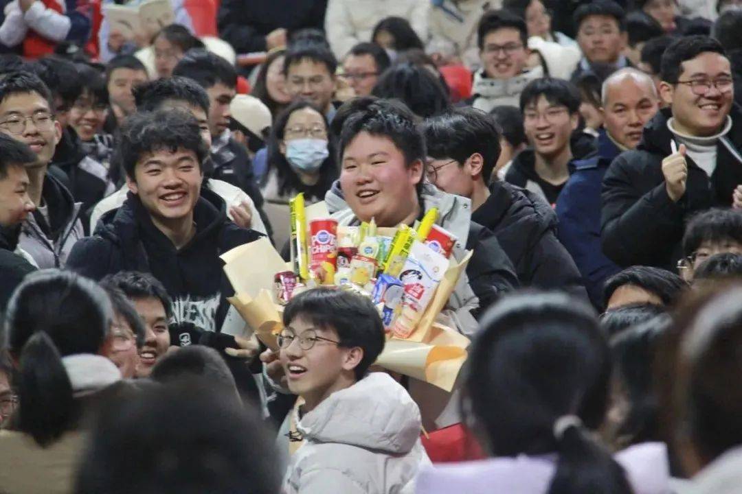 志在必得再创辉煌于都中学2024高考百日冲刺动员大会纪实