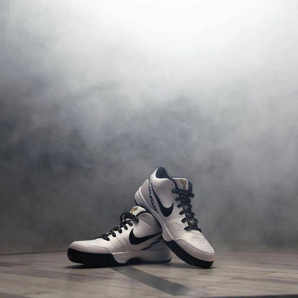 lebron系列也在涨nike三巨头复刻市价汇总情怀越来越贵了