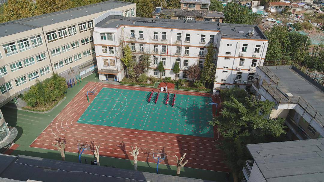 全环境立德树人今晚2000济南市机场小学劳动课遇见扎染开课啦