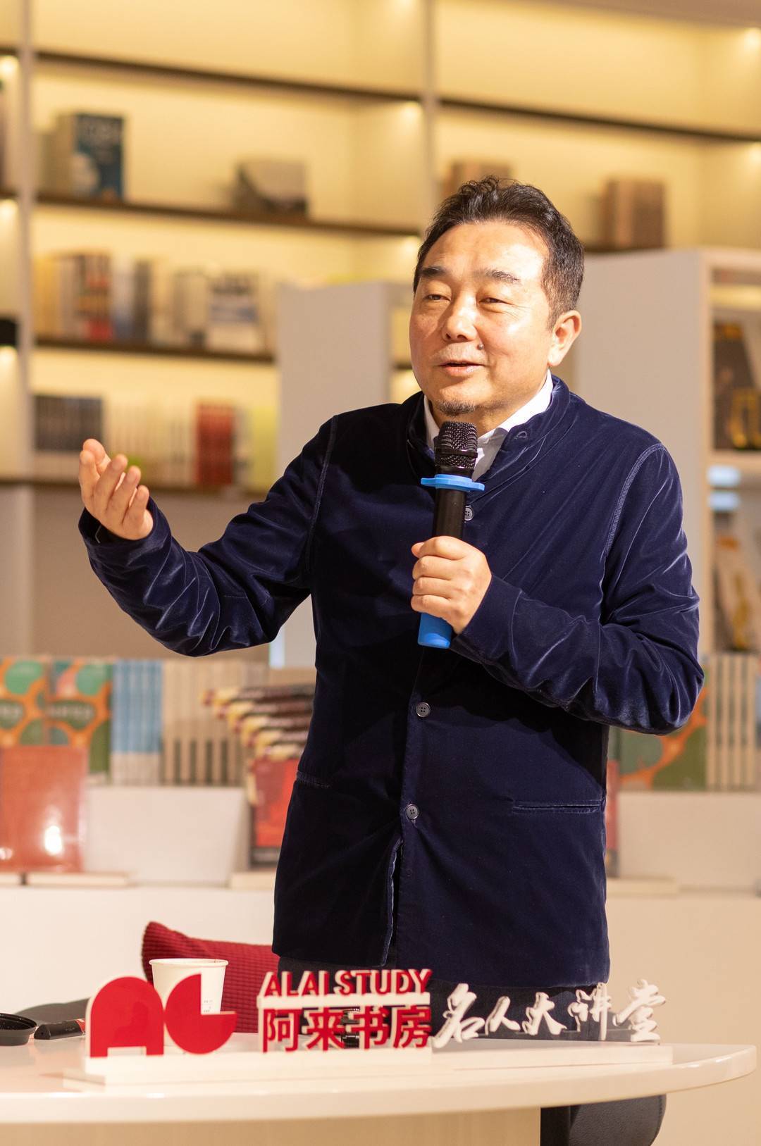 复旦大学教授杜晓帆：找出文化遗产的核心价值 从历史获取美和智慧｜名人大讲堂