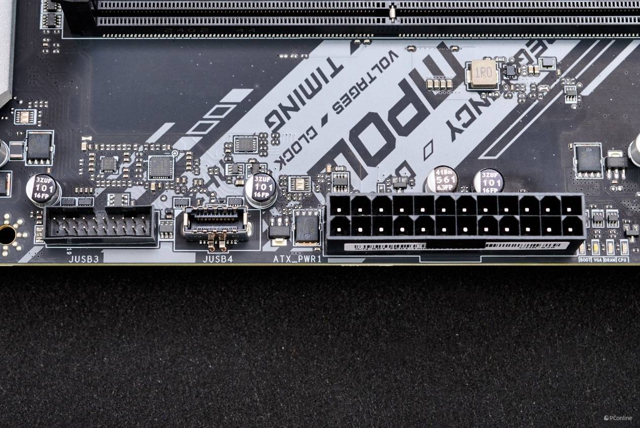 2 gen1的接口,以及1个 usb 3.