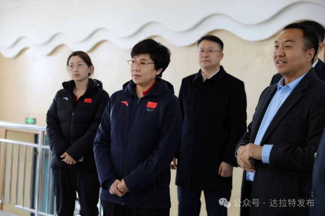 张秀玲深入恩格贝镇开展四下基层现场办公