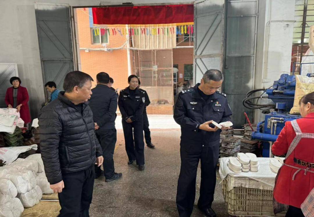 池店镇建立三支队伍为安全生产标准化保驾护航