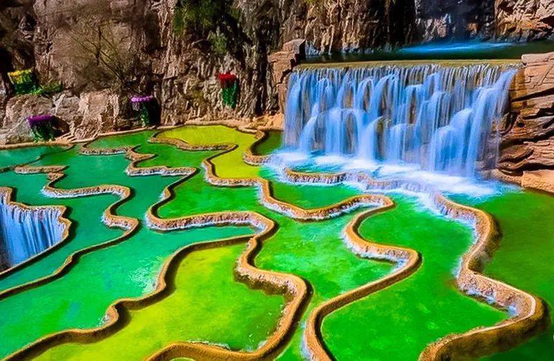 单身专线百名单身相聚の赏北国石林观七彩瑶池游峡谷险峰战宇宙之眼