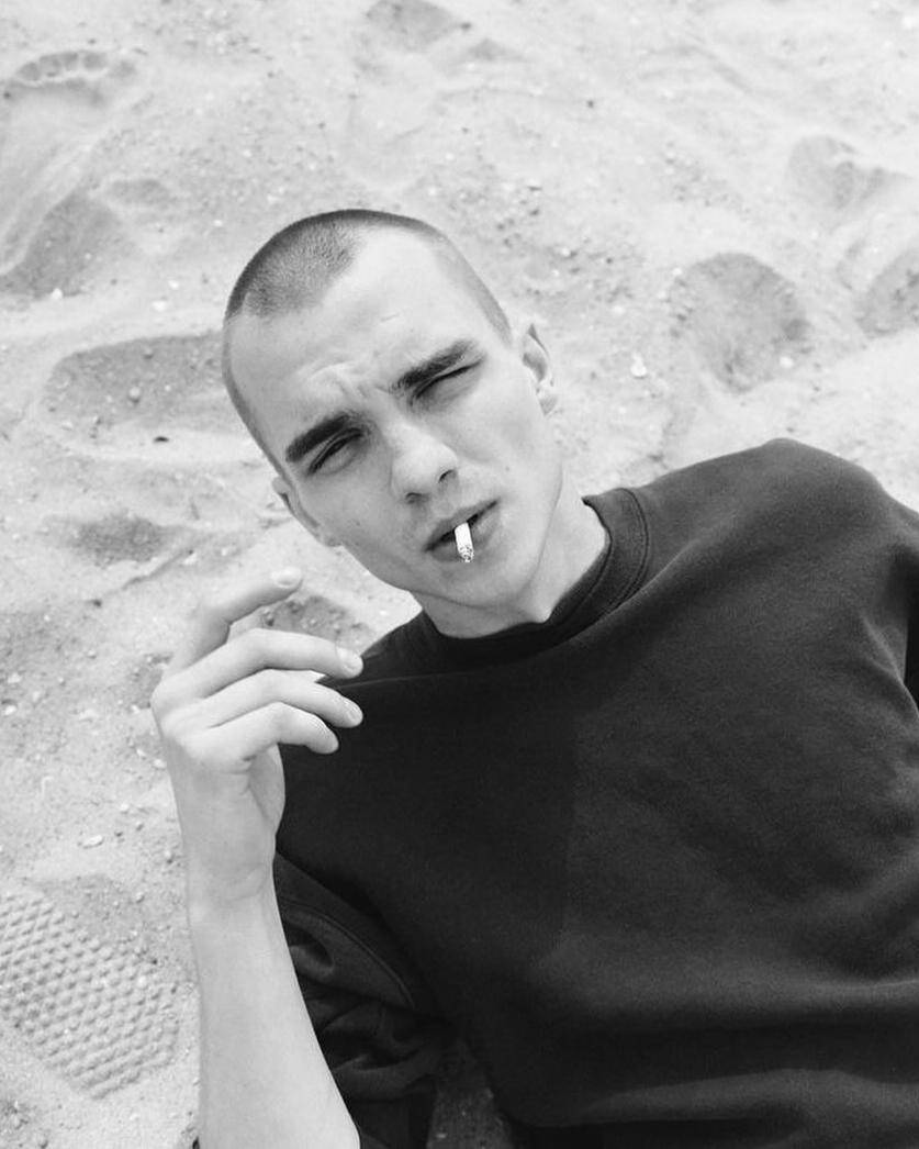 天啊昔日鲜肉男模m秃了