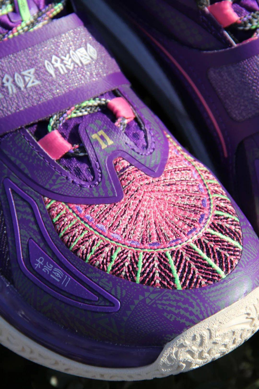 或许安踏在签下欧文之前就已经开始布局了这一盘全球化的大棋