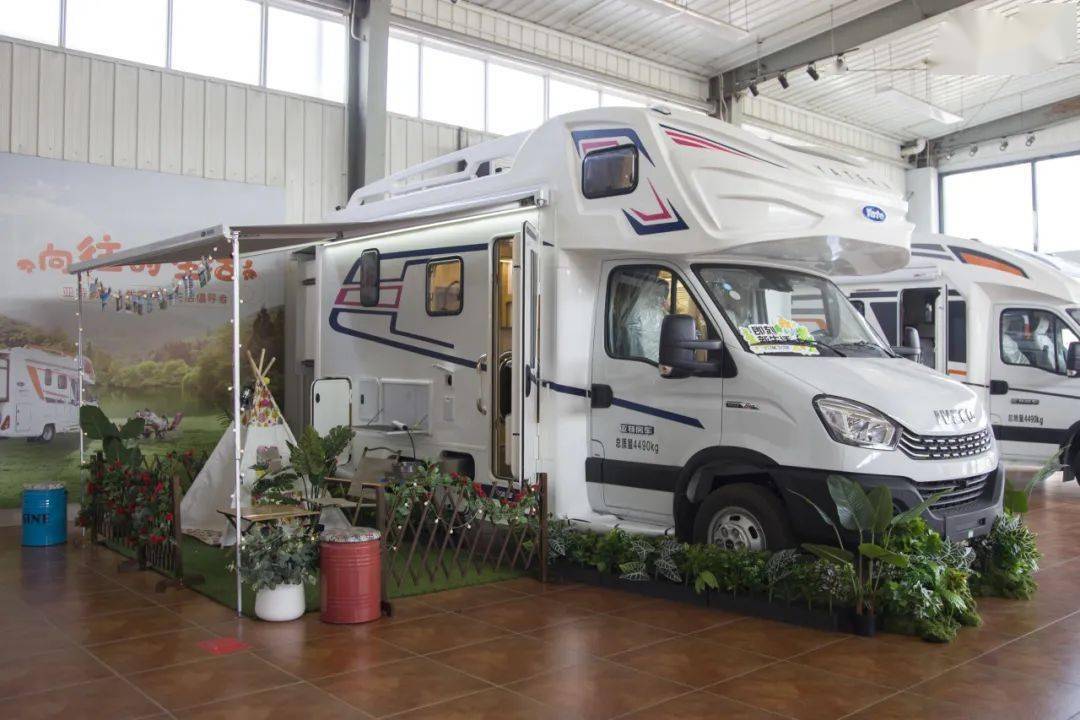 16 北京房车展 | 亚特尊领st 2024款 豪华双拓展 轻奢大空间 品质出行