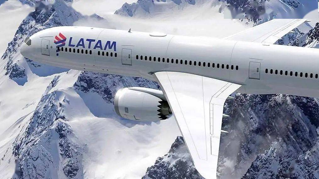 突发悉尼波音787航班急速下坠乘客被甩飞头破血流突然静止急坠