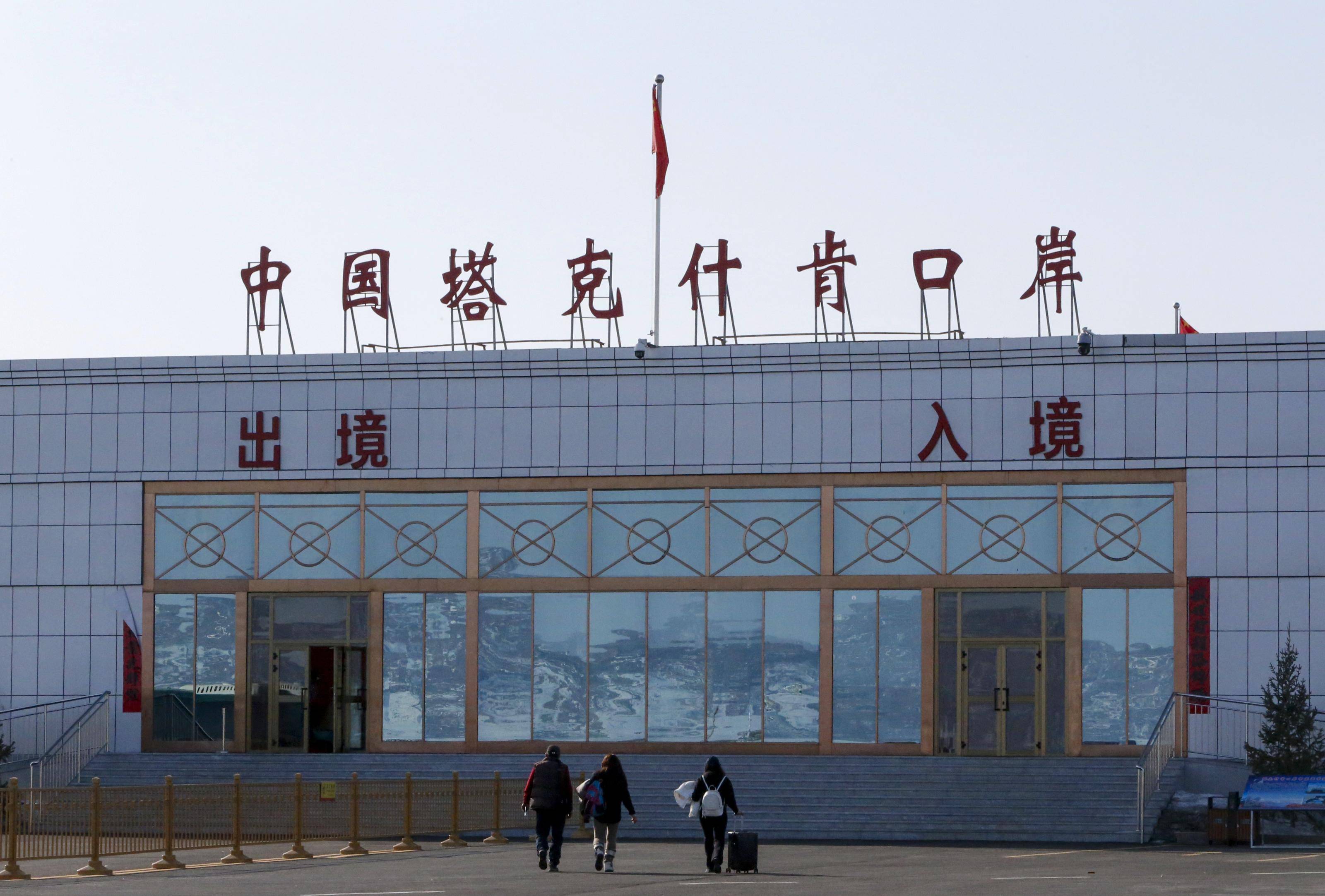 探访中蒙边境塔克什肯口岸