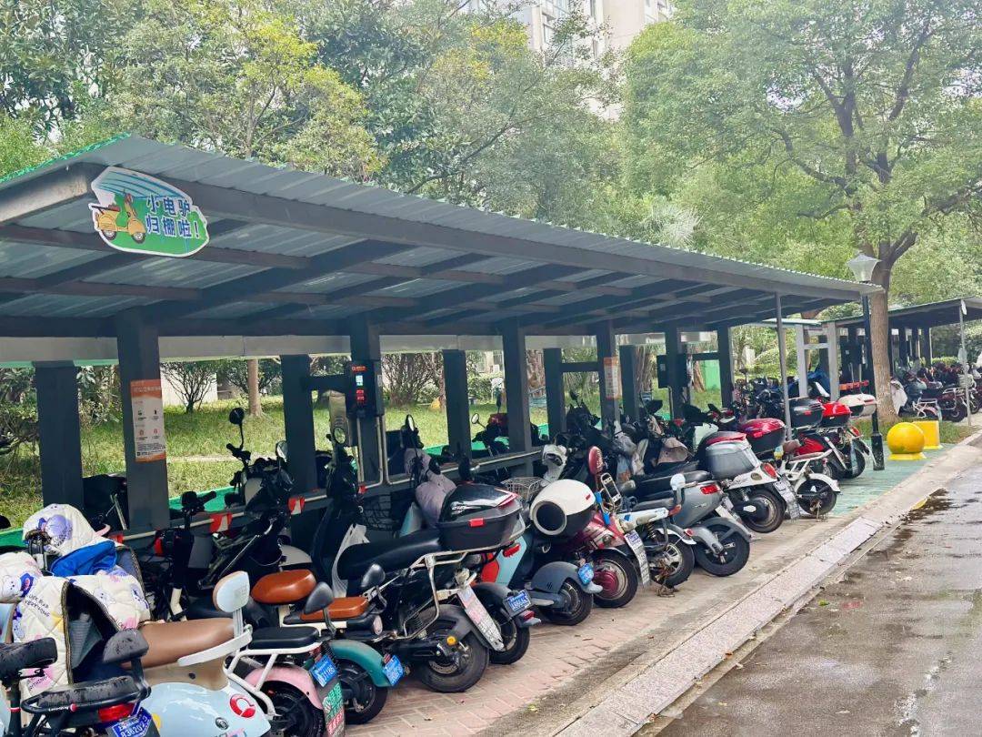 让小电驴归棚嘉定这个社区疏堵结合推动解决电动车停放难题