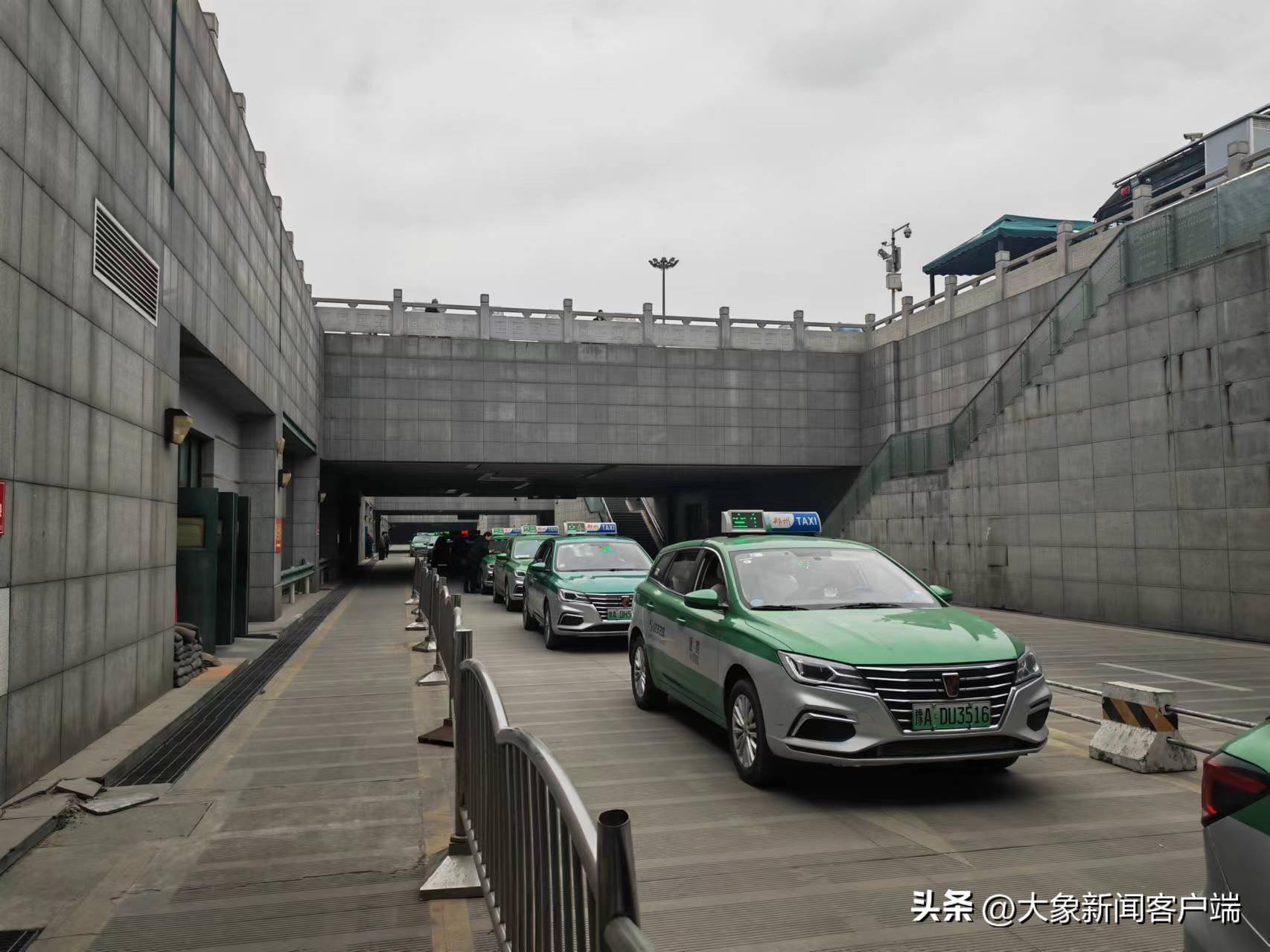 近期,有乘客表示,乘坐出租车从郑州到机场或开封,兰考,经过etc通道