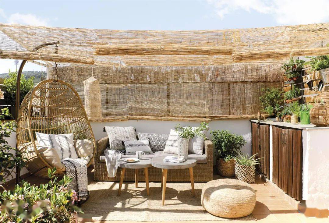 多花50万买房就为了一个顶楼露台这届95后新穷人真野