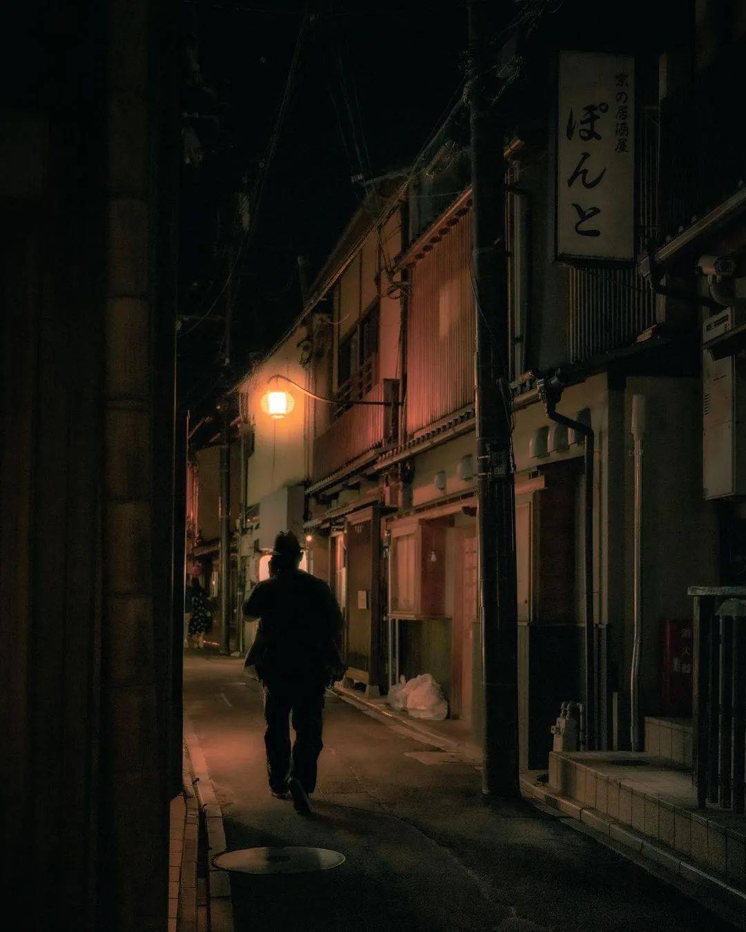 夜晚_路灯_店铺