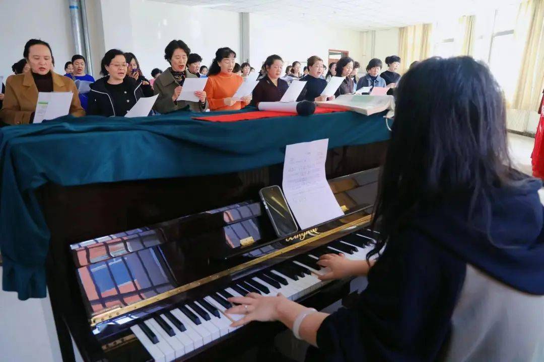 作为直接服务离退休干部及老年人的学习活动阵地,金昌市老年大学充分