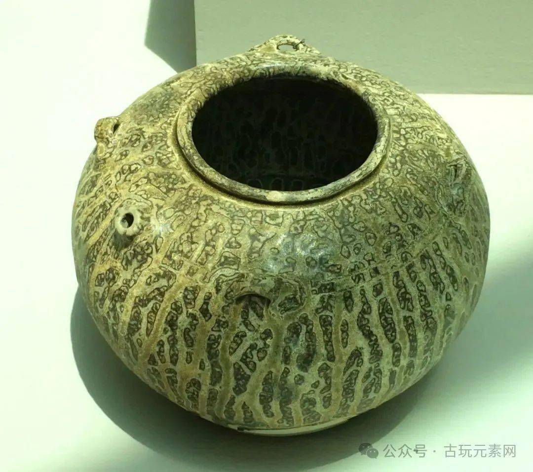 新加坡亚洲文明博物馆藏黑石号沉船的中国唐代瓷器