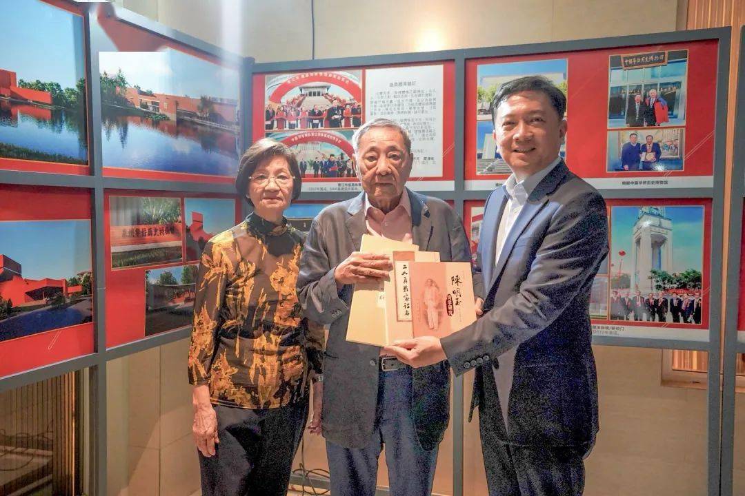 在菲期间,晋江市经贸交流团还先后拜访陈祖昌,吴聪满,施汉生,施恭旗