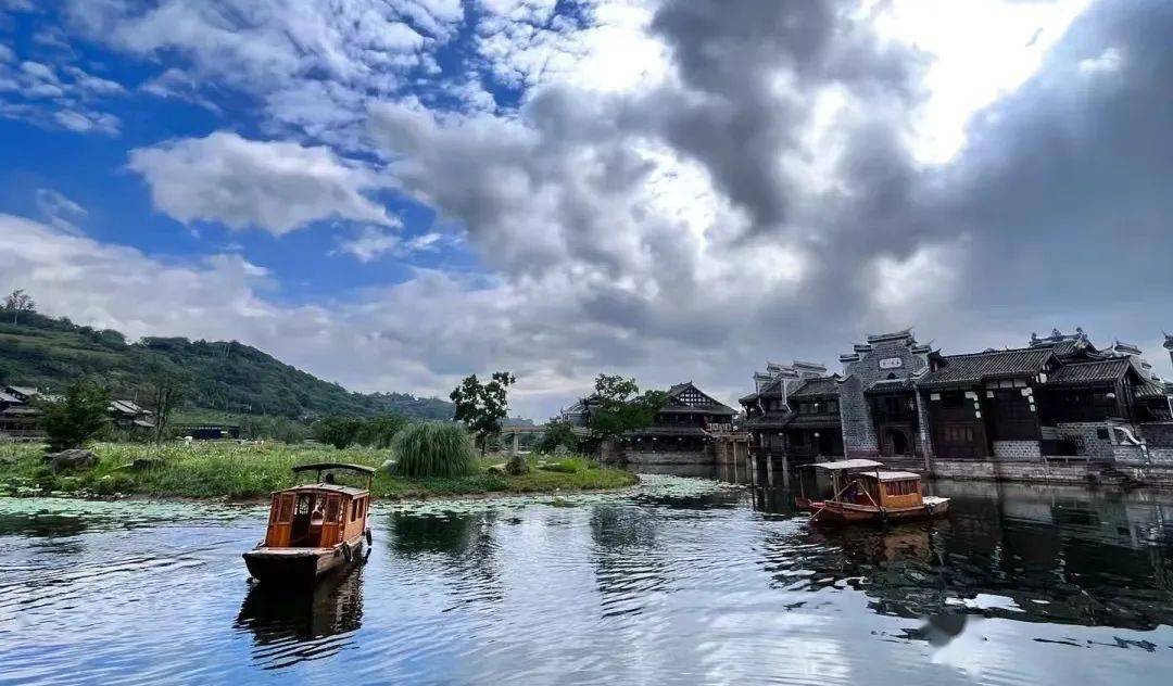 一半诗情画意,一半人间烟火,温婉动人李庄古镇古称嘉州,嘉定州,又称串